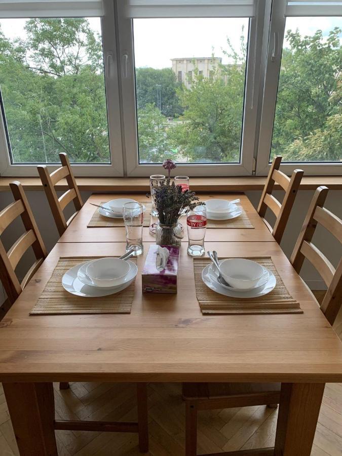 Comfortable And Cosy Apartment 3 Beds-City Center Варшава Екстер'єр фото
